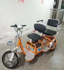 二手老年电动三轮车转让